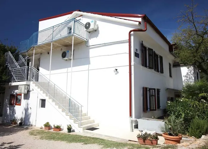 APARTMAN - Family studio sa terasom